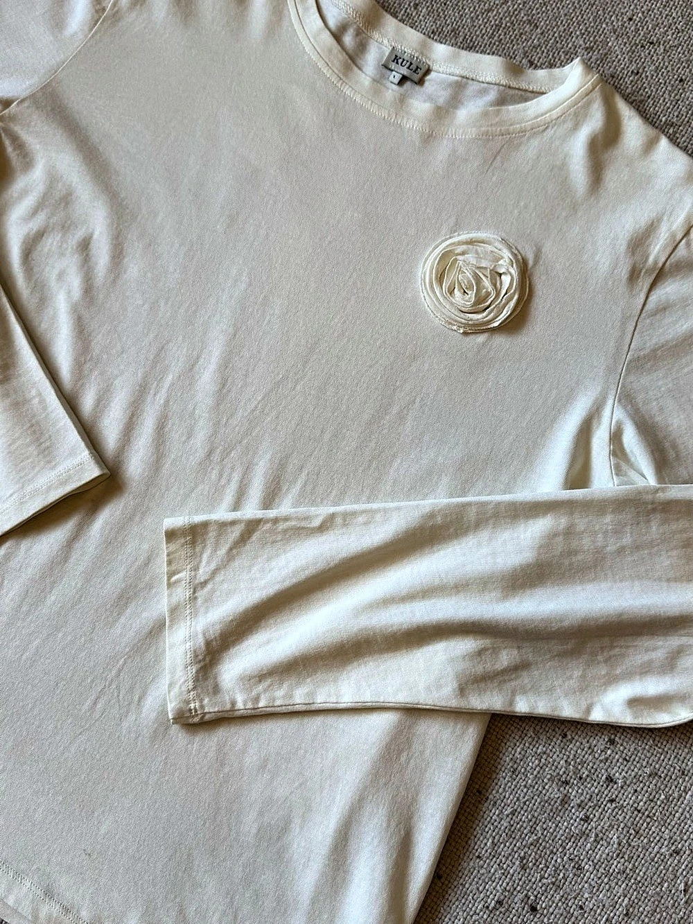 KULE Women’s L Cream Organic Cotton Long Sleeve Tee Rosette Flower Made Portugal